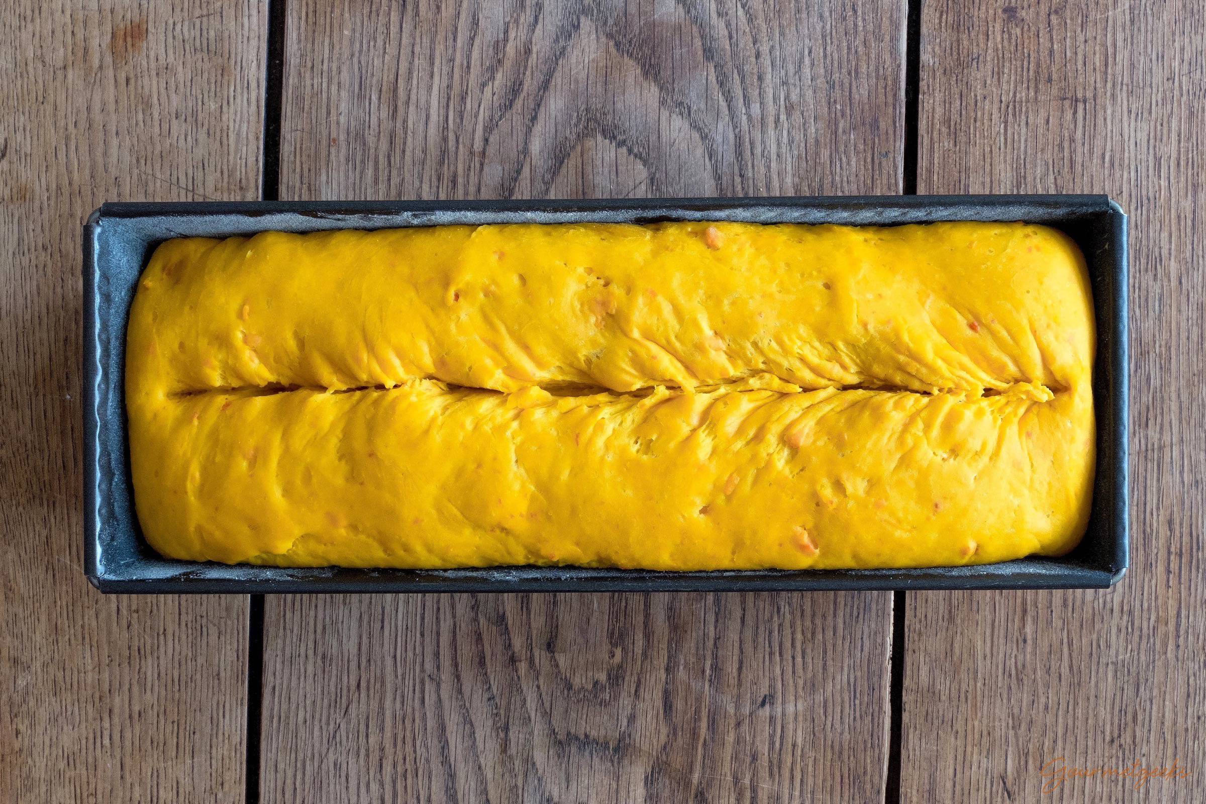 Kürbisbrot - saftig und ohne Zucker - Gourmetgeeks Kürbisbrot - saftig und ohne Zucker - Gourmetgeeks