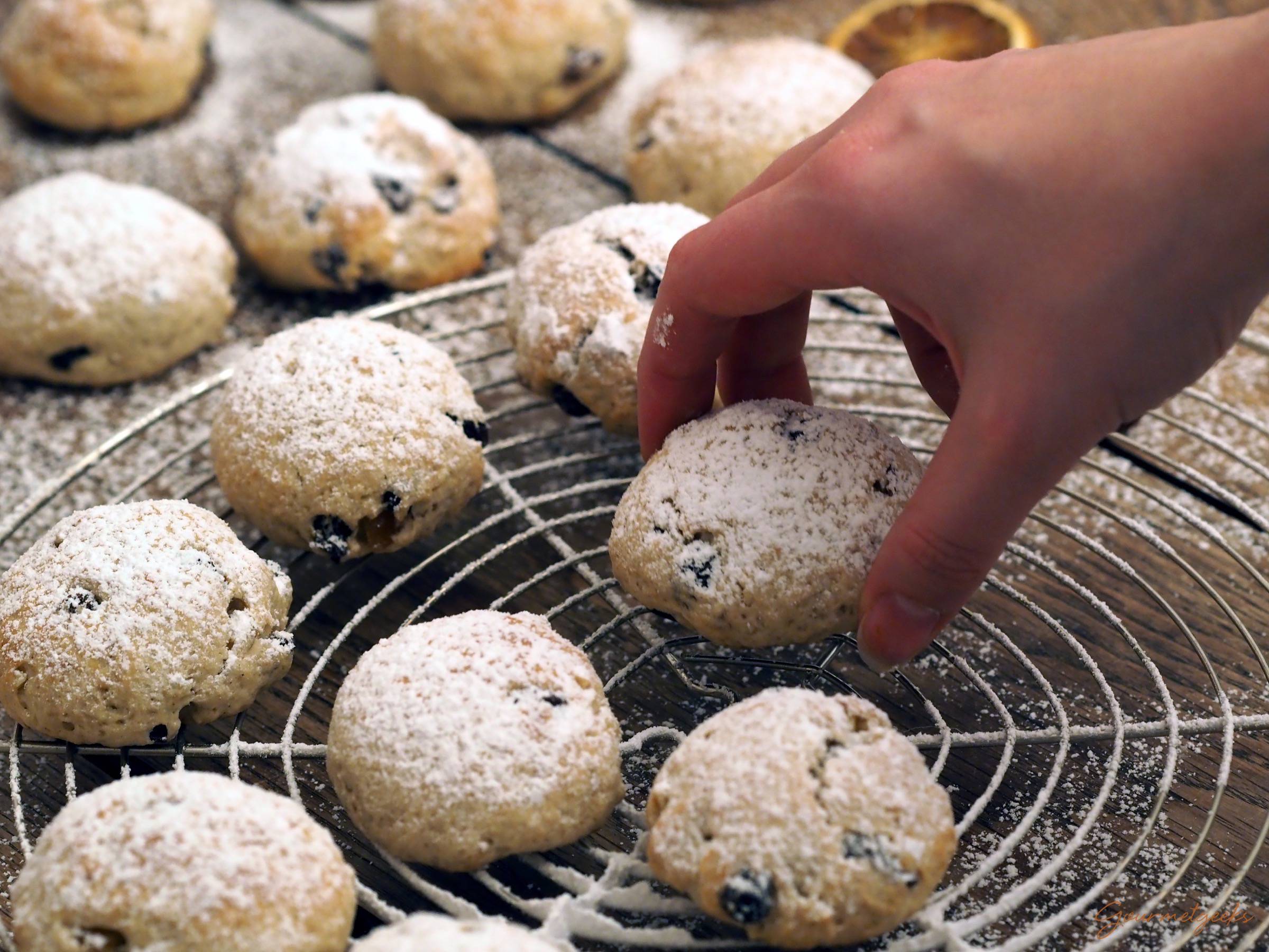 Mhm...am besten das Mini-Stollenkonfekt noch warm probieren!