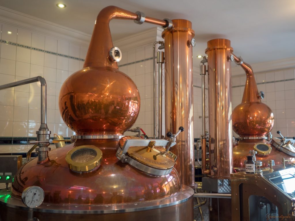 Die Brennblasen, sogenannte Pot Stills